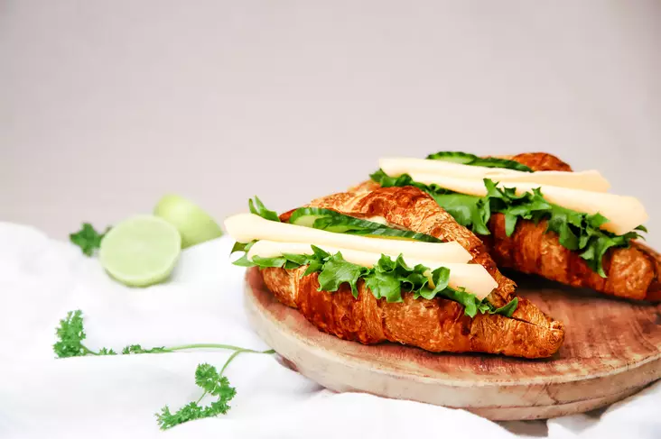 Croissant juusto - SUOLAISET TUOTTEET - 7072 - 2