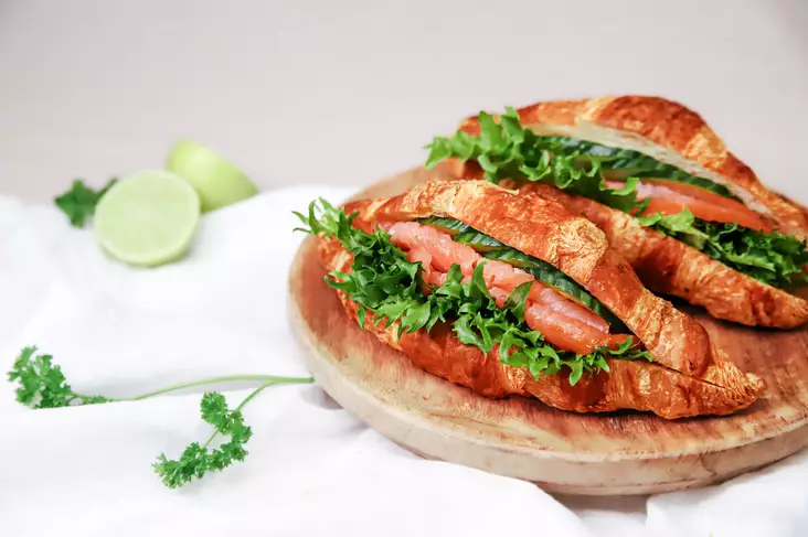 Croissant kylmäsavulohi - SUOLAISET TUOTTEET - 7073 - 2