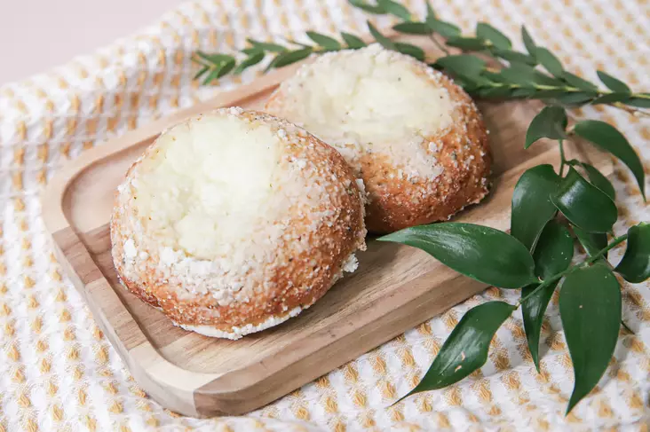 Gluteeniton rahkatäytepulla - GLUTEENITTOMAT TUOTTEET - 8077 - 3