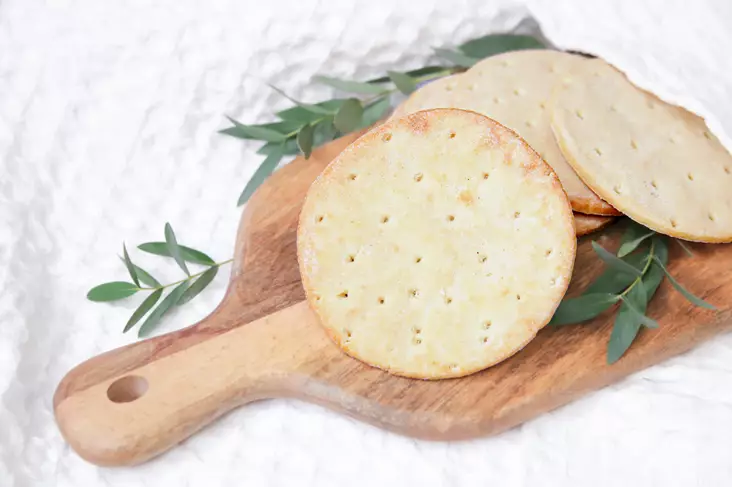 Gluteeniton rieska - GLUTEENITTOMAT TUOTTEET - 8019A - 3